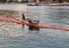 Derrame de hidrocarburo activa emergencia ambiental en puerto de Manzanillo Elementos de la Marina despliegan barreras de contención y embarcaciones especiales tras un derrame de hidrocarburo cerca del muelle turístico de Manzanillo.