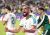 Argelia remonta a Jordania y mantiene vivo el sueño mundialista Futbolista de Argelia celebra con emoción la remontada sobre Jordania en la Copa del Mundo 2026.