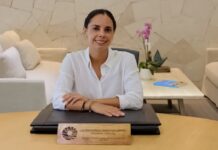 Moody’s mejora la calificación crediticia de Benito Juárez y fortalece confianza en Cancún Ana Paty Peralta durante un acto oficial relacionado con finanzas públicas y desarrollo económico del municipio de Benito Juárez.