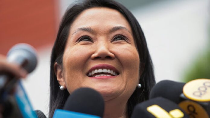 Keiko Fujimori ofrece declaraciones a medios de comunicación y plantea fortalecer las relaciones diplomáticas entre Perú y México.