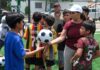 Mara Lezama recorre nueva cancha en Cancún construida para el Mundial Social 2026 Mara Lezama convivió con niñas, niños y jóvenes durante su recorrido por la nueva cancha de fútbol 5 de la Supermanzana 29 de Cancún.