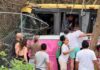 Autobús de Xcaret sufre accidente en la Riviera Maya Autobús de Grupo Xcaret accidentado fuera de la Carretera Federal 307 en Xel-Há.