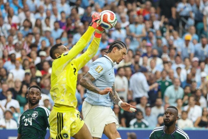 Uruguay ante Arabia Saudita durante el partido del Grupo H del Mundial 2026 en Miami.