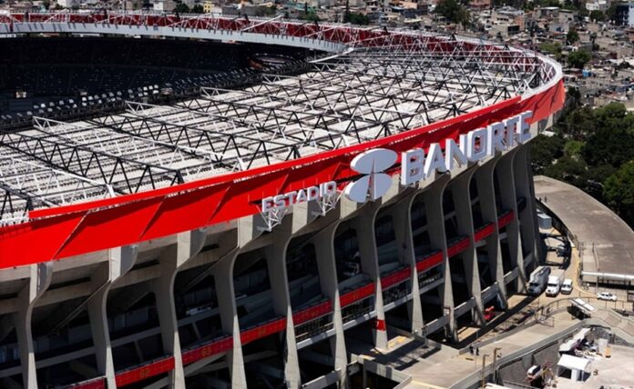 Exterior del Estadio Banorte previo al Mundial 2026 en medio de la disputa legal entre FIFA y titulares de palcos.