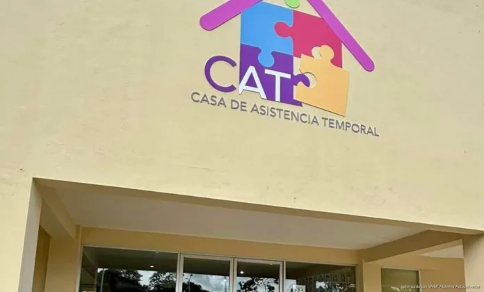 Fachada de la Casa de Asistencia Temporal del Sistema DIF Benito Juárez en Cancún.