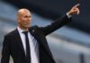 Zidane toma el mando de Francia con el reto de devolver a los Bleus a la cima Zinédine Zidane en campo de futbol.