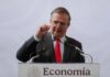 México propone fortalecer la producción regional para renovar el T-MEC Marcelo Ebrard durante una conferencia sobre la estrategia de México para la revisión y renovación del T-MEC.