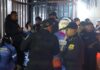 Tres personas mueren por asfixia durante festejos por el triunfo de México en el Mundial Paramédicos y elementos de seguridad atienden una emergencia durante los festejos por el triunfo de México en las inmediaciones de Paseo de la Reforma.