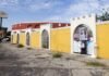 Hallazgo de un cuerpo reabre la atención sobre el Motel Nueva Castilla en Nuevo León Fachada del Motel Nueva Castilla, en Escobedo, Nuevo León, donde autoridades investigan el hallazgo del cuerpo de una persona. Créditos Foto: Cuartoscuro.