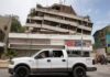 Venezuela eleva a 2 mil 595 los muertos por los terremotos del 24 de junio Edificio colapsado tras los terremotos registrados en el norte de Venezuela el 24 de junio.