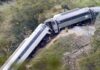 Sheinbaum atribuye a un incidente y no a un descarrilamiento el percance del Tren Interoceánico Vagones del Tren Interoceánico fuera de posición sobre las vías en una zona montañosa de Oaxaca.