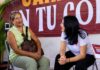 Estefanía Mercado acerca servicios municipales a seis colonias con Chambamanía Estefanía Mercado conversa con una ciudadana durante la jornada de Chambamanía en Playa del Carmen.