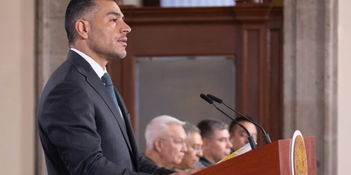 Omar García Harfuch durante una conferencia de prensa en Palacio Nacional.