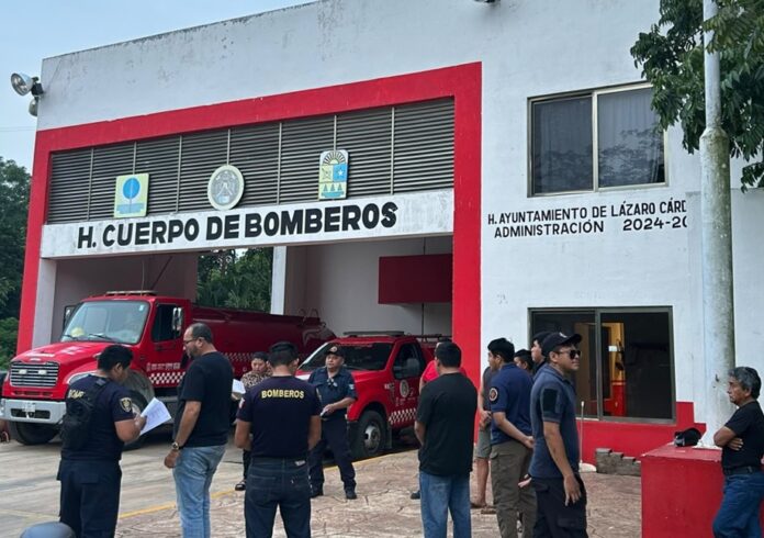 Bomberos de Lázaro Cárdenas