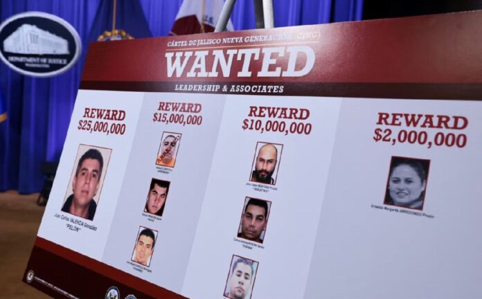 Anuncio del Gobierno de Estados Unidos sobre las imputaciones contra presuntos líderes del CJNG.