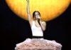 Rosalía regresa a México con ocho conciertos y un espectáculo de gran formato Rosalía durante concierto
