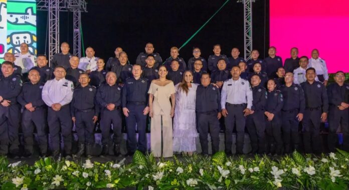 Policías y bomberos retirados