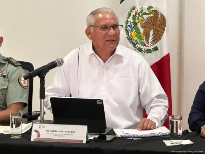 Fiscal Raciel López durante conferencia