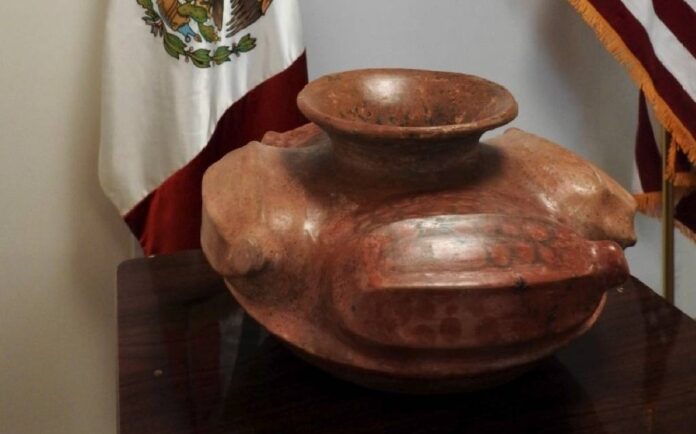 Vasija arqueológica de Colima