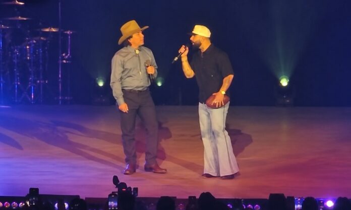 Cristian Castro y Carín León