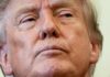 Juez ordena a Trump devolver acreditaciones a CNN MS NOW y Politico en la Casa Blanca Trump veto periodistas