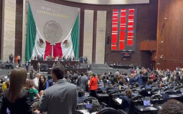 Cámara de Diputados nacionalidad