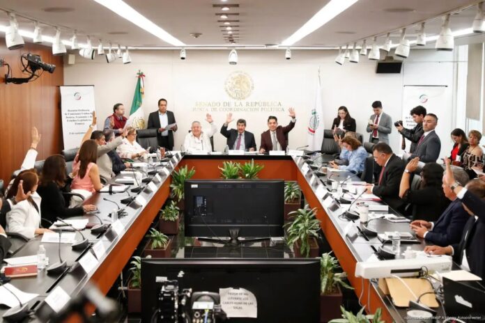 Ley Antimemes Senado