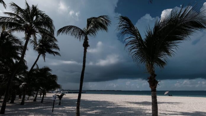 Cielo nublado y lluvia Quintana Roo
