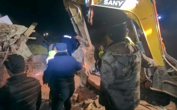 Rescate tras sismo en Tíbet