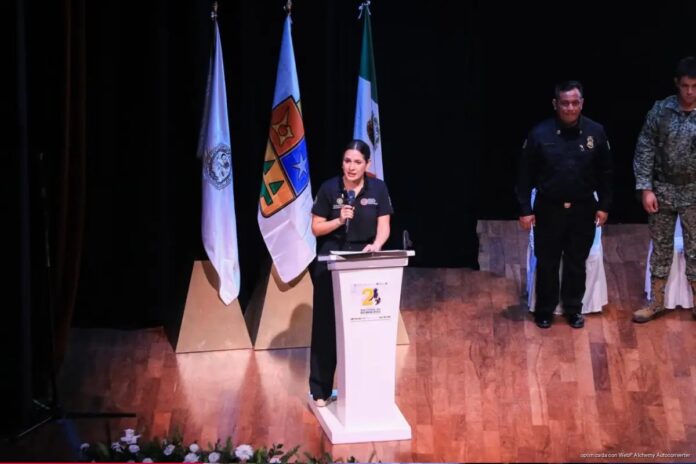 Estefanía Mercado Bomberos