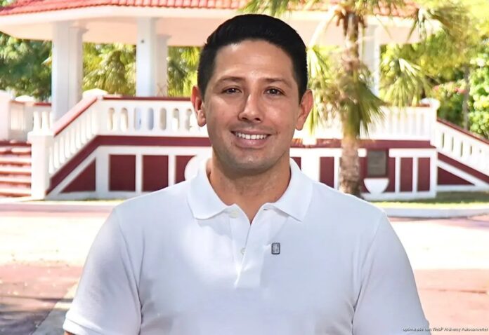 Renán Sánchez Morena Cozumel