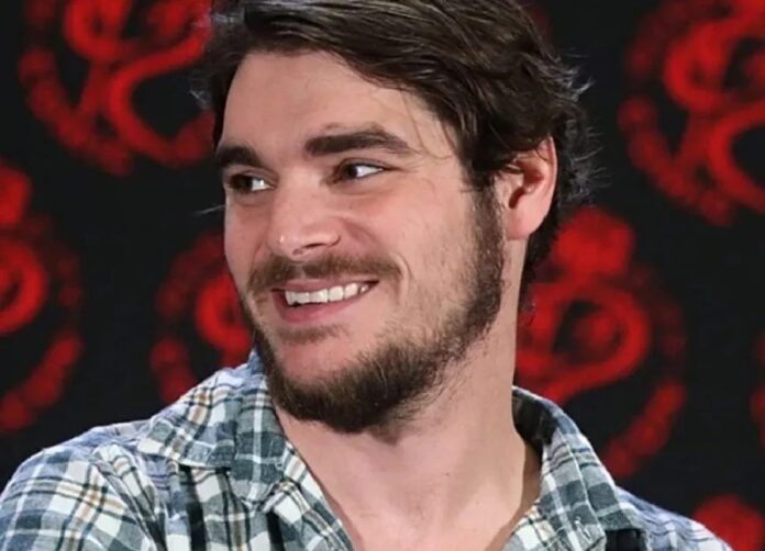 Actor Walter White Jr.