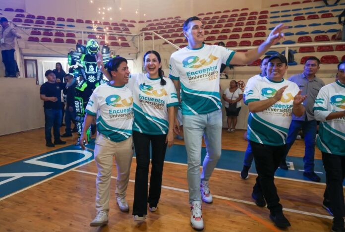 Estefanía Mercado deporte universitario