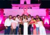 Playa del Carmen se ilumina de rosa contra el cáncer de mama Mes Rosa Estefanía Mercado